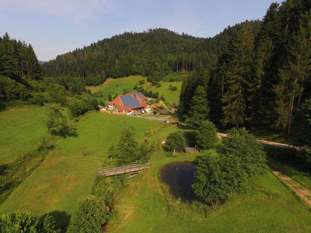 Muellerjoergenhof Apartment Гутах Екстериор снимка