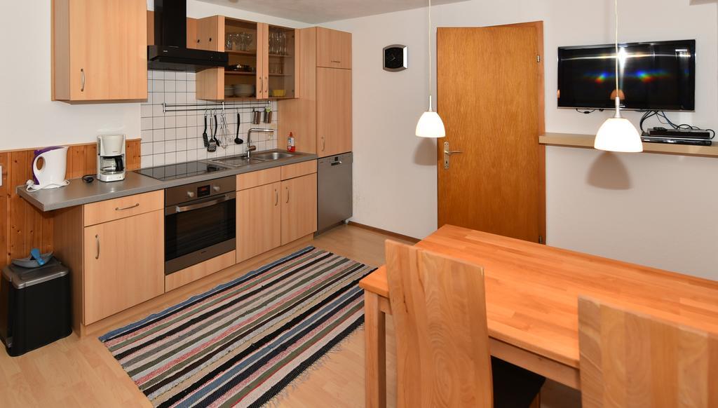 Muellerjoergenhof Apartment Гутах Екстериор снимка