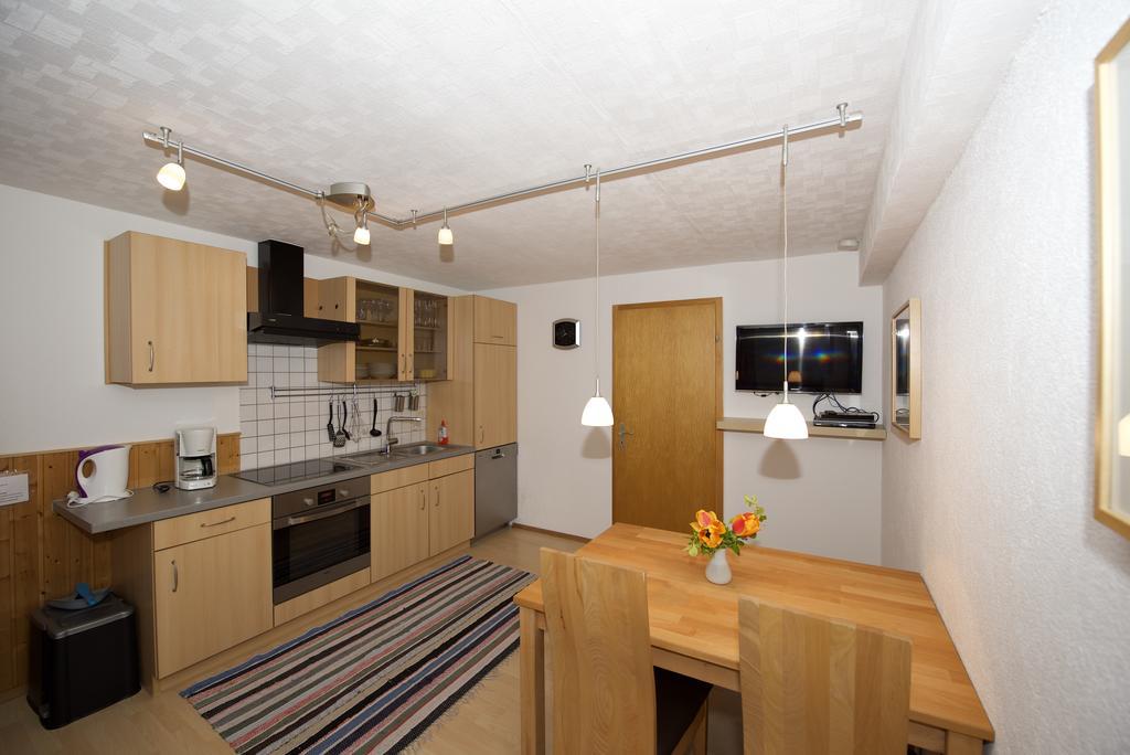 Muellerjoergenhof Apartment Гутах Екстериор снимка